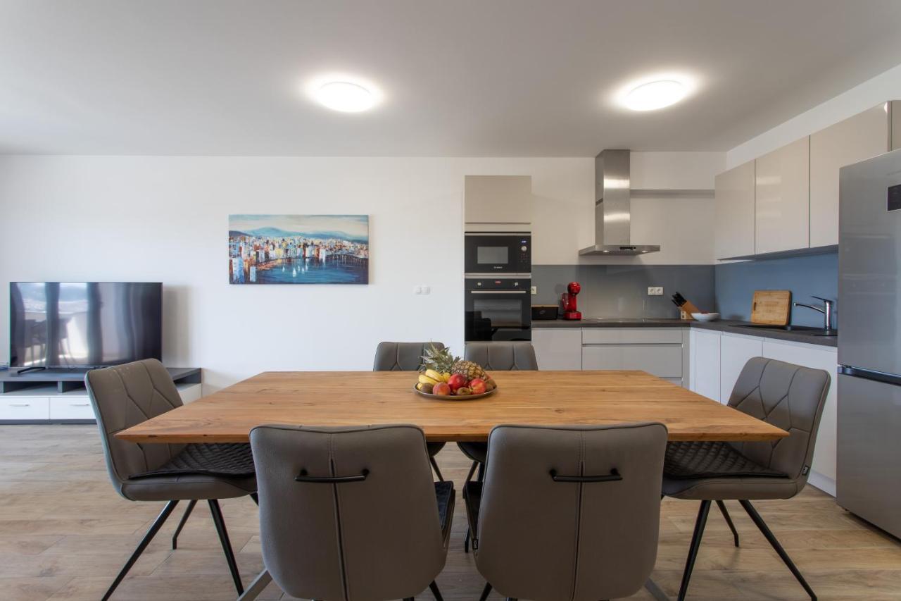 Apartments Top Hill Трогір Екстер'єр фото