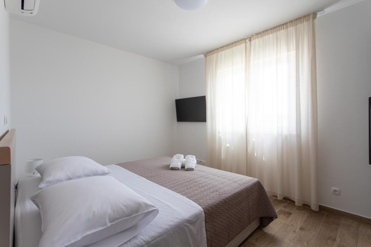 Apartments Top Hill Трогір Екстер'єр фото