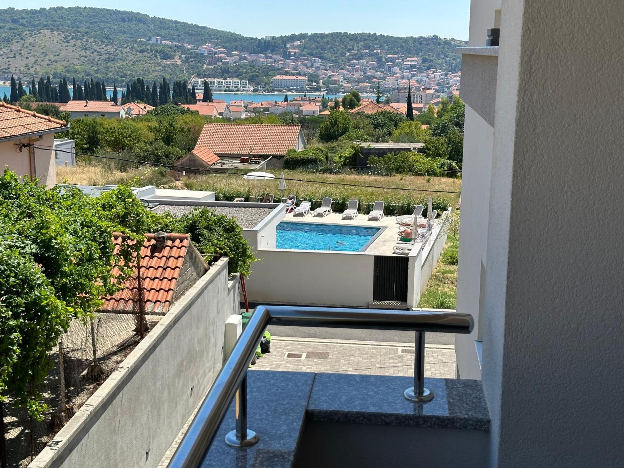 Apartments Top Hill Трогір Екстер'єр фото